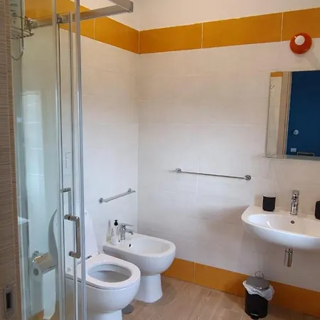 A Casa Di Marco Oda ve Kahvaltı Capua
